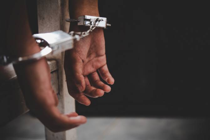 В Брянске осудили двоих 22-летних иностранцев за сбыт метадона