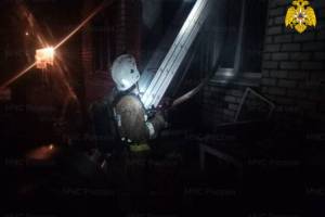 В горящем доме в Клинцах погиб 55-летний мужчина