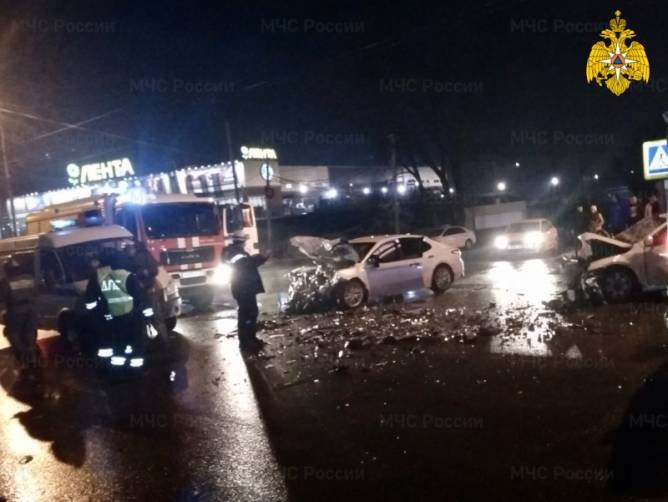 Есть пострадавшие: брянское МЧС о жутком ДТП возле «Аэропарка»