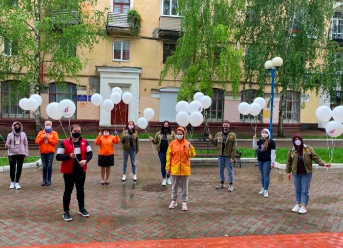 В Брянске волонтеры подарили праздник юным пациентам онкоцентра