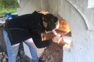 Брянские волонтеры восстановили печь на стоянке отряда Виноградова