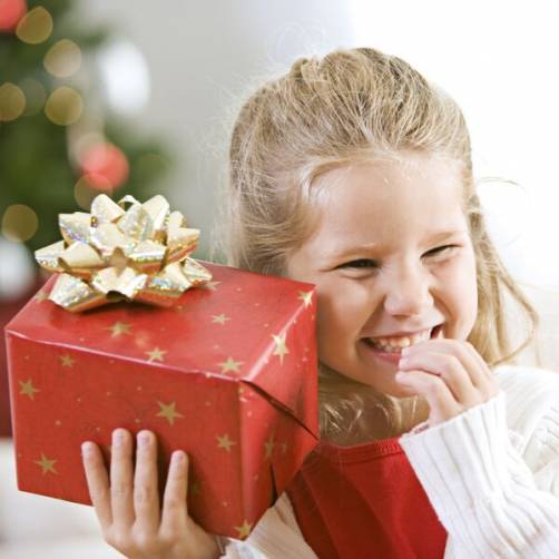 В унечском управлении образования опровергли слухи о запрете новогодних подарков