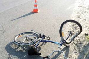 В Брянске на Володарке водитель иномарки сбил 70-летнего велосипедиста