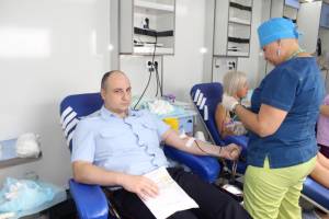 В Брянске более 80 сотрудников полиции сдали кровь для тяжелобольных детей