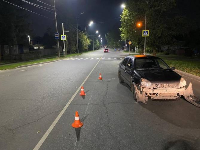 В Брянске водитель Renault сбил на переходе 14-летнего подростка