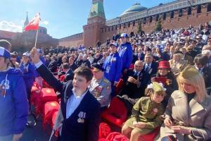 Юный брянский герой Фёдор Симоненко побывал на параде в Москве