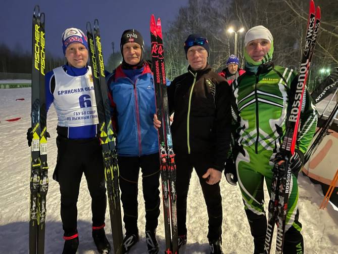 В Брянске выявили лучших в парной лыжной эстафете