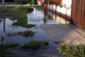 В Брянске затопило улицы в частном секторе Володарского района