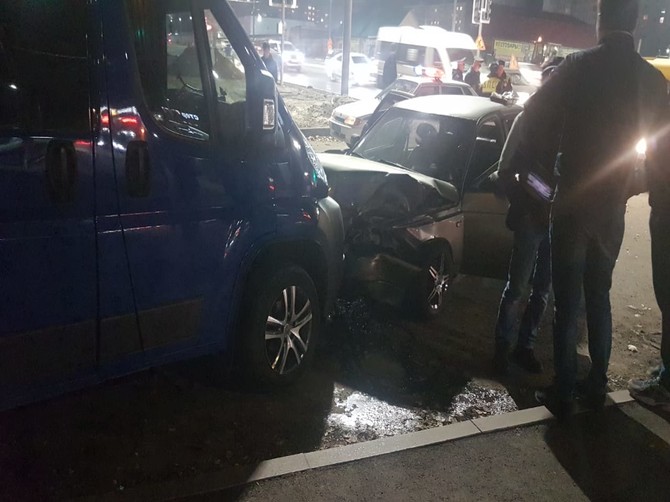 В Брянске в ДТП на Авиационной пострадала пассажирка легковушки