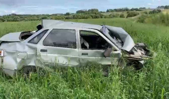 В Жирятинском районе перевернулся ВАЗ: 55-летний водитель сломал ребра