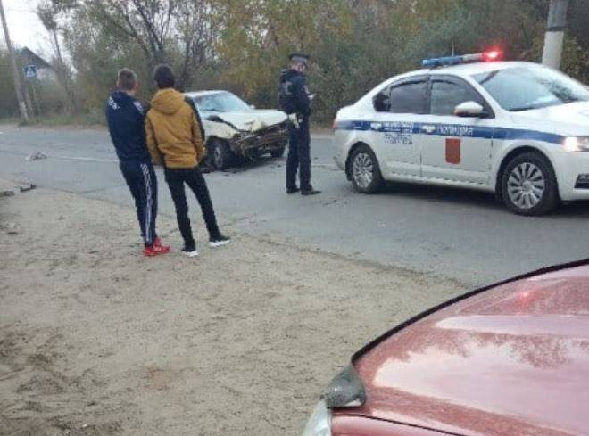 В Володарском районе Брянска произошла автомобильная авария