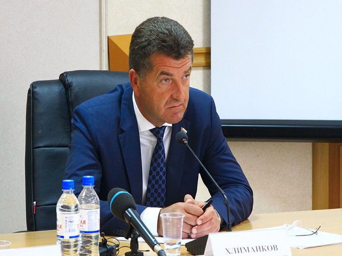 Экс-глава Брянска Хлиманков не пришел на первое заседание горсовета нового созыва