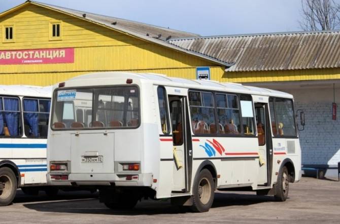 В Новозыбкове разом ушли на больничный треть водителей автобусов