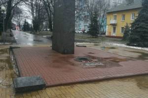 В Брянске возле ДК железнодорожников погас Вечный огонь 