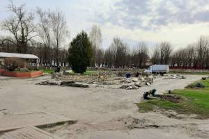 В Брянске начался долгожданный ремонт Пролетарского сквера