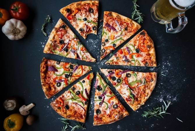 В Брянске из-за коронавируса ввели бесконтактную доставку пиццы