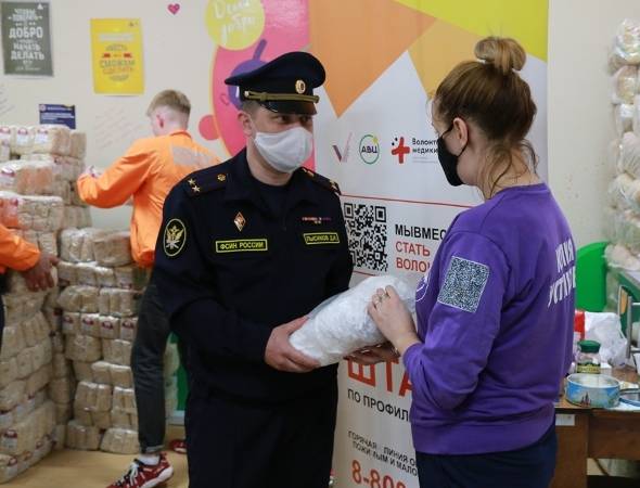 Брянские зэки сшили 150 защитных масок для волонтёров