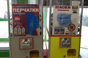 В брянских сетевых магазинах проверили наличие в продаже масок