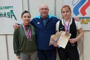 Брянская тяжелоатлетка заняла 2 место на первенстве России