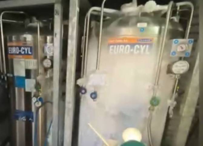 В больнице №2 Брянска установили систему подачи кислорода для больных ковидом