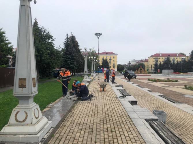 В Брянске дорожники приступили к ремонту площади Партизан
