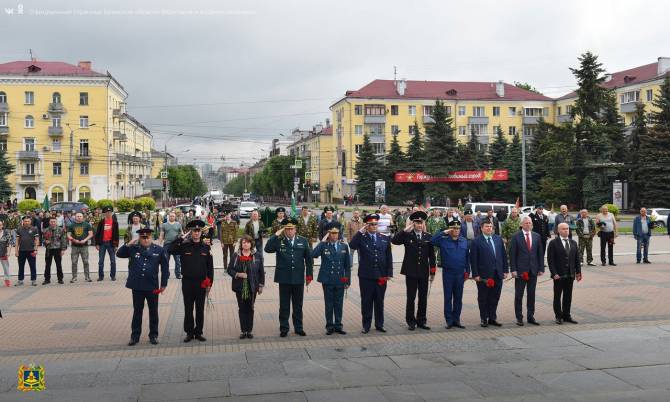 В Брянске почтили память воинов-пограничников