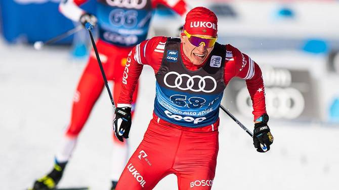 Брянский лыжник Большунов потерял лидерство в общем зачете «Тур де Ски»