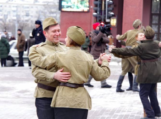 В Брянске станцуют вальс в честь Победы в Сталинградской битве