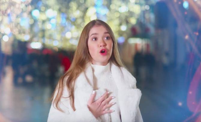 Юная брянская певица Настя Гладилина записала новый клип