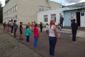 В пришкольные лагеря Трубчевского района наведались сотрудники МЧС