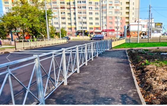 В Брянске строители кольца на улице Советской наплевали на пешеходов
