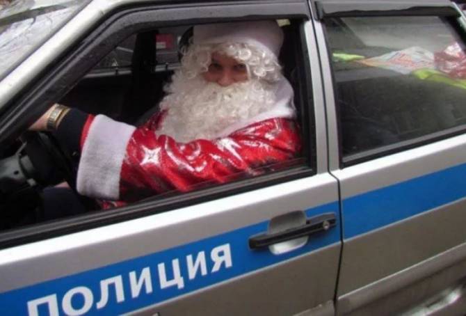 На работе проведут новогодние праздники  800 полицейских Брянска