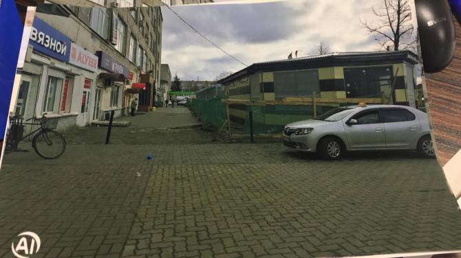 Новозыбковские чиновники отказались бороться с уродливой стройкой в центре города