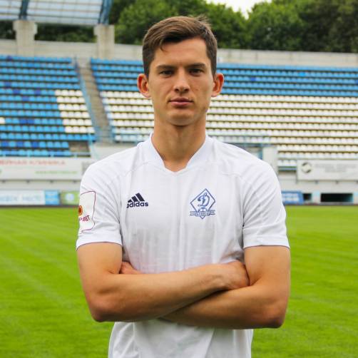 Первым новичком брянского «Динамо» стал 23-летний нападающий Александр Оленёв