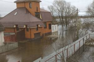 В Брянске в результате половодья затопило два жилых дома