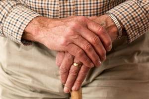 Брянских пенсионеров проверят на дополнительные доходы
