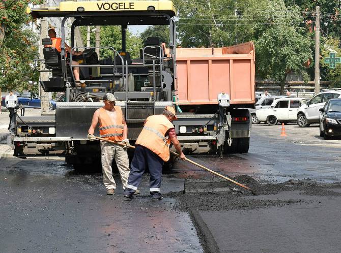 Брянские власти пообещали в 2020 году доделать четыре дороги 