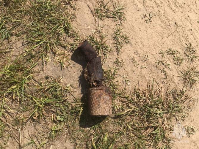 В Почепском районе нашли гранату времен войны