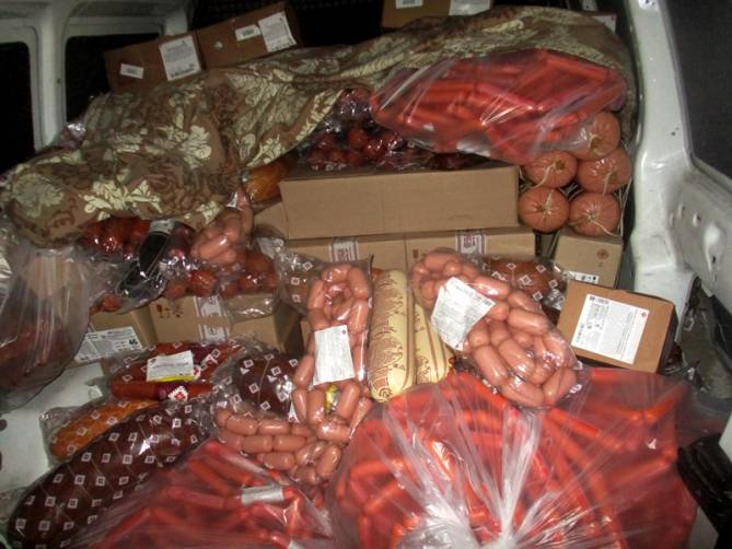 В Брянской области забраковали 520 килограммов белорусских мяса и молочки