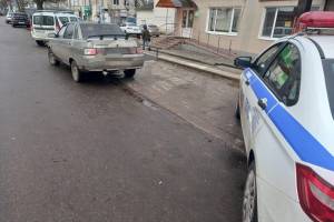 В Новозыбкове поймали 34-летнего водителя ВАЗ без прав
