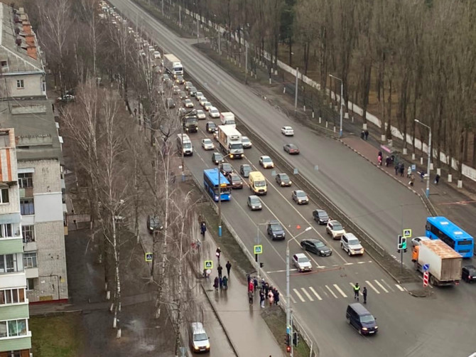 В Брянске на проспекте Московском из-за ДТП образовалась огромная пробка