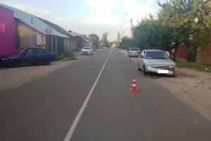 В Клинцах водитель «ВАЗ» разбил голову лежавшей на дороге 19-летней девушке