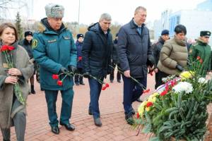 В Брянске почтили память героев-десантников 6-й роты