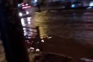 В Брянске снова утонул пешеходный переход на Московском проспекте