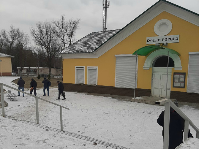 В брянском поселке Белые Берега выпал первый снег