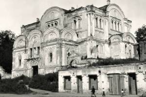 Брянцам показали снимок уничтоженного Новопокровского собора