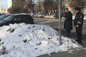 В Клинцах чиновников наказали за заваленные снегом дороги и скользкие тротуары