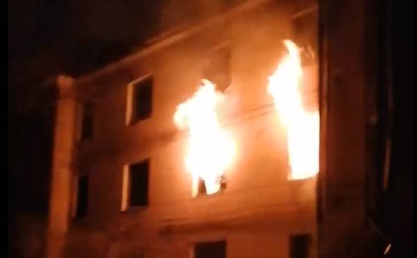 В Брянске возле цирка сгорело здание бывшего гестапо