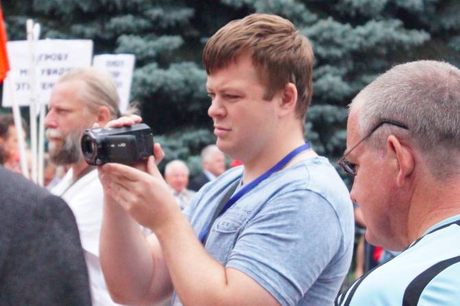 Брянский журналист Воробьев заявил о захвате обкома КПРФ