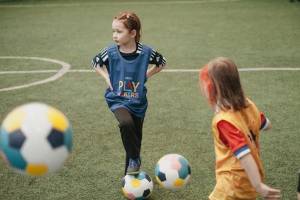 В Брянске при помощи мультиков Disney научат девочек играть в футбол